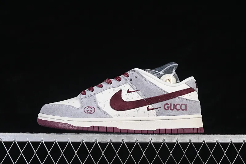 All categories Nk SB Dunk Series Nk SB Dunk Low High-end customized low-top sneakers Nike SB Dunk Low Gucci co-branded gray and white with burgundy high-end customized low-top casual sneakers DN3168-012